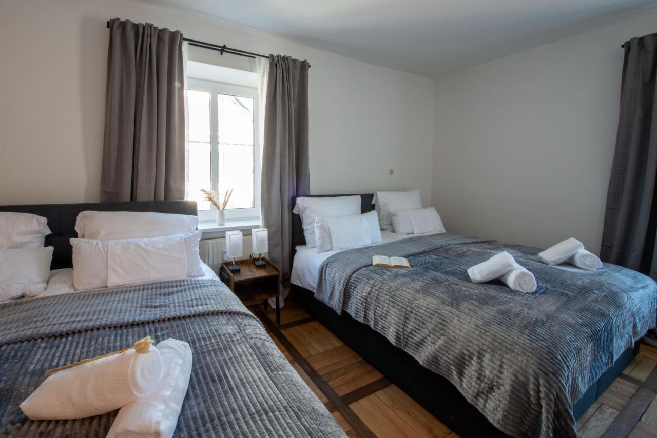 Bessa Homes 6 Personen 2 Schlafzimmer, 3 King Size, Betten, Balkon, Kueche Haag in Oberbayern Bagian luar foto