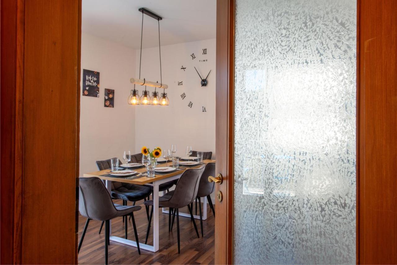 Bessa Homes 6 Personen 2 Schlafzimmer, 3 King Size, Betten, Balkon, Kueche Haag in Oberbayern Bagian luar foto